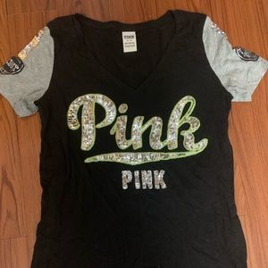 Victoria’s Secret Pink- T-Shirt